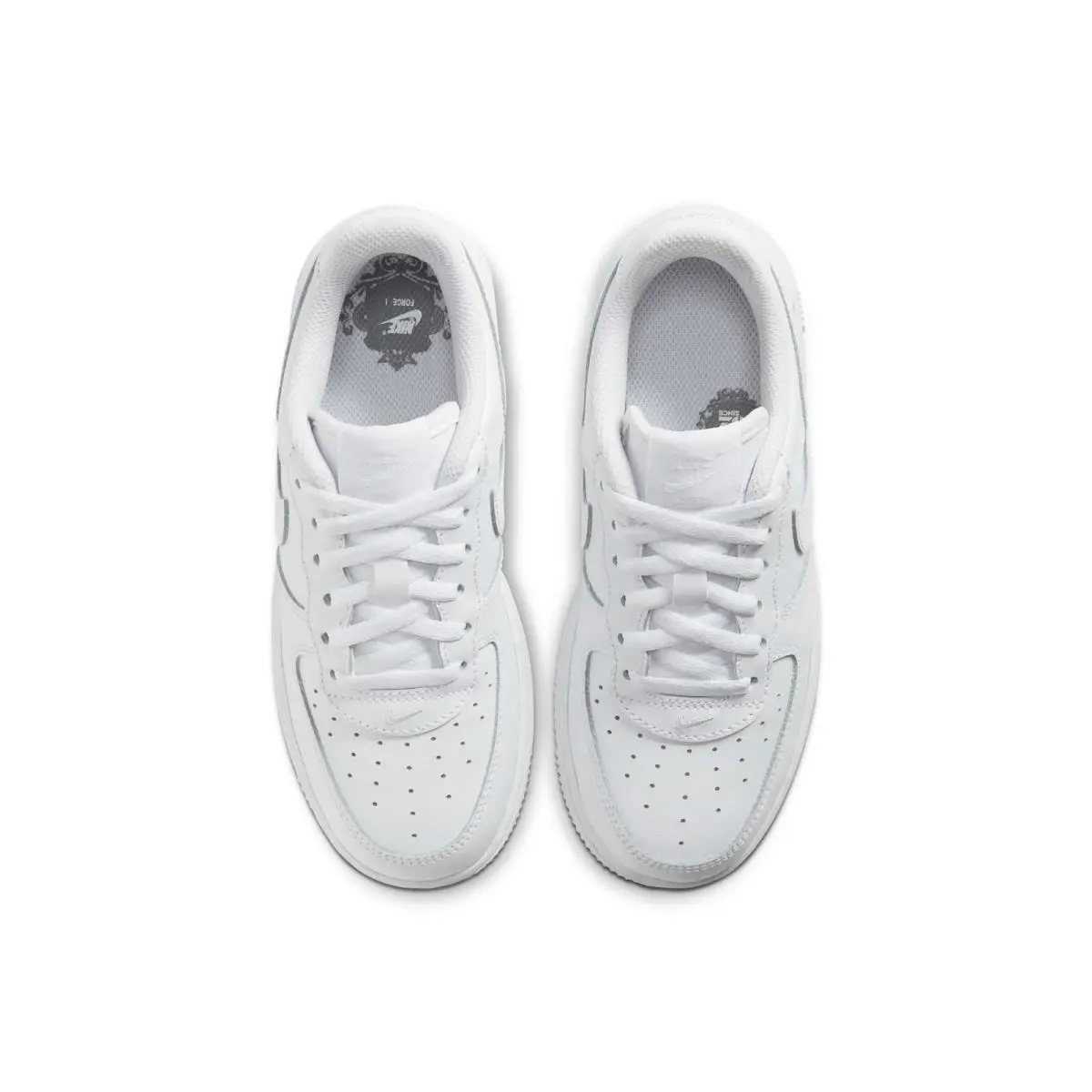 Nike shoes - White/White-White 2