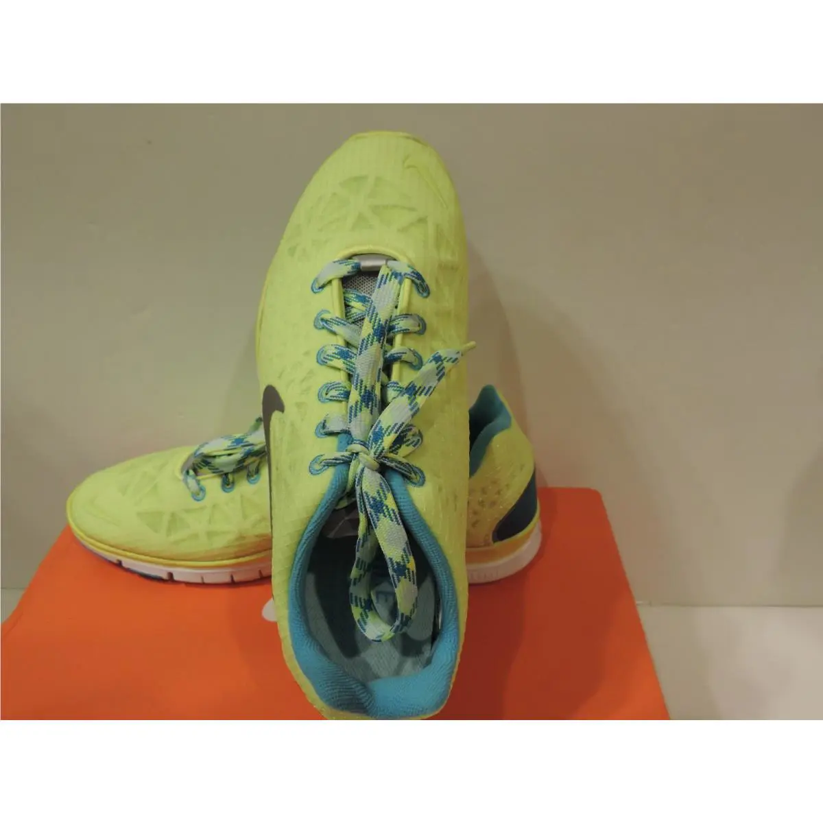 Nike shoes - volt 1
