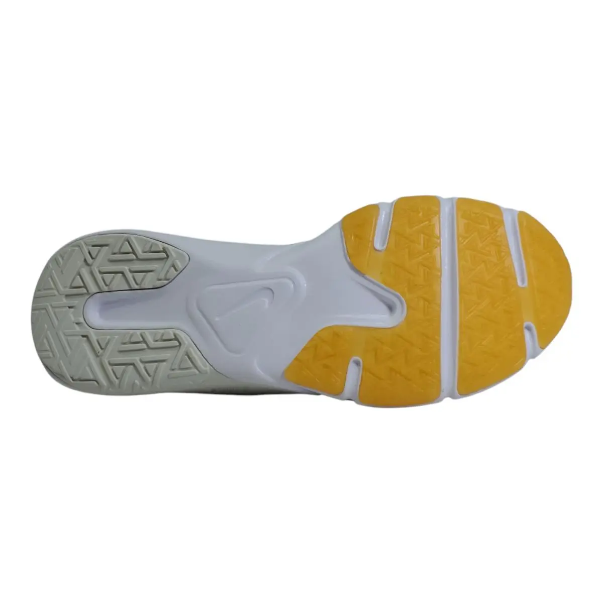 Nike shoes - Nike Legend Essential - Legend Essential - CQ9545010 - White 3