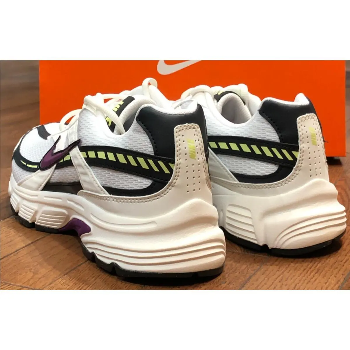 Nike shoes - Nike Initiator - Initiator - IB8913-100 - White 3