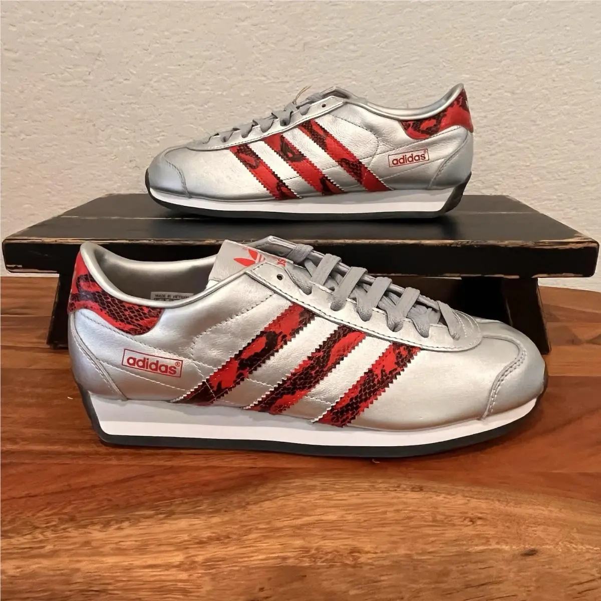 Adidas Men’s Country Japan Silver Metallic Better Scarlet JP7088