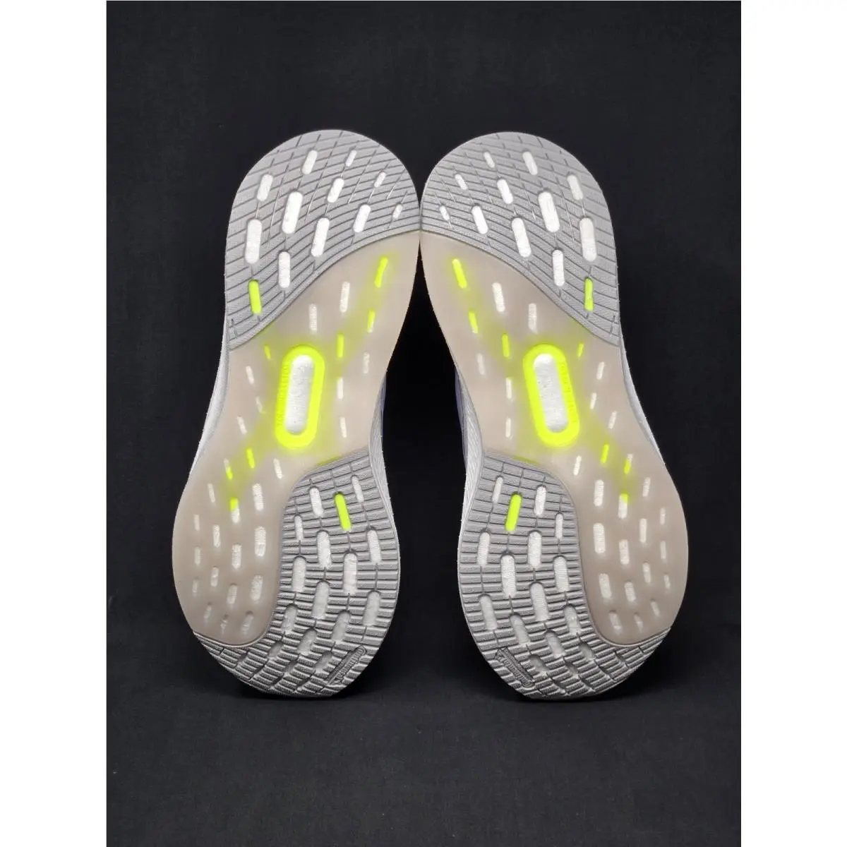 Adidas shoes - adidas Running - Running - JH9022 - White 15
