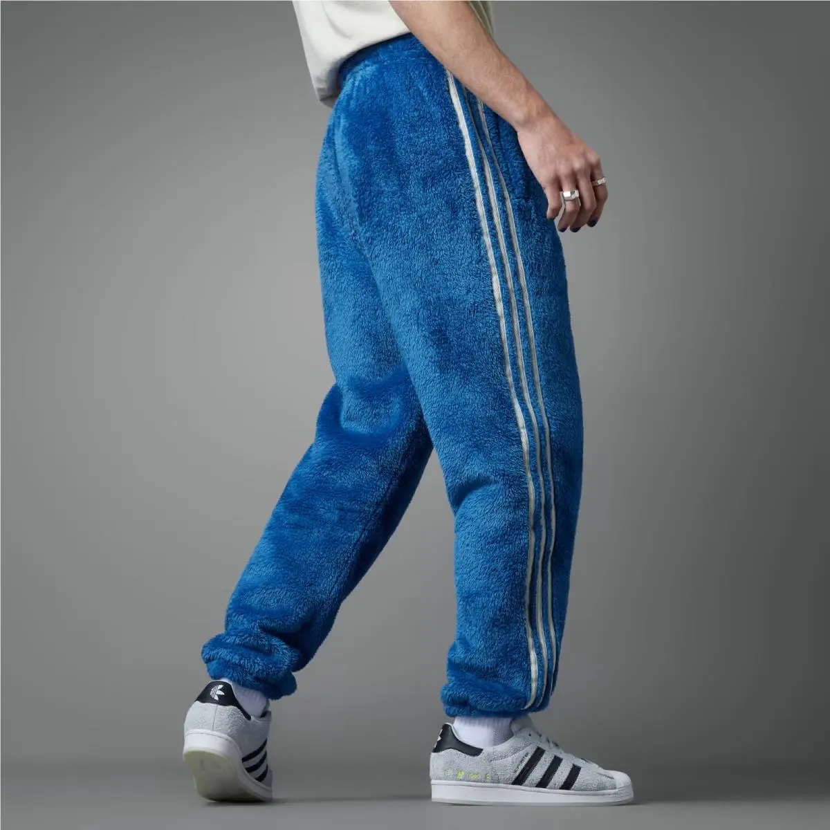Adidas clothing - adidas Originals - Originals - IJ9084 - Trace Royal 4