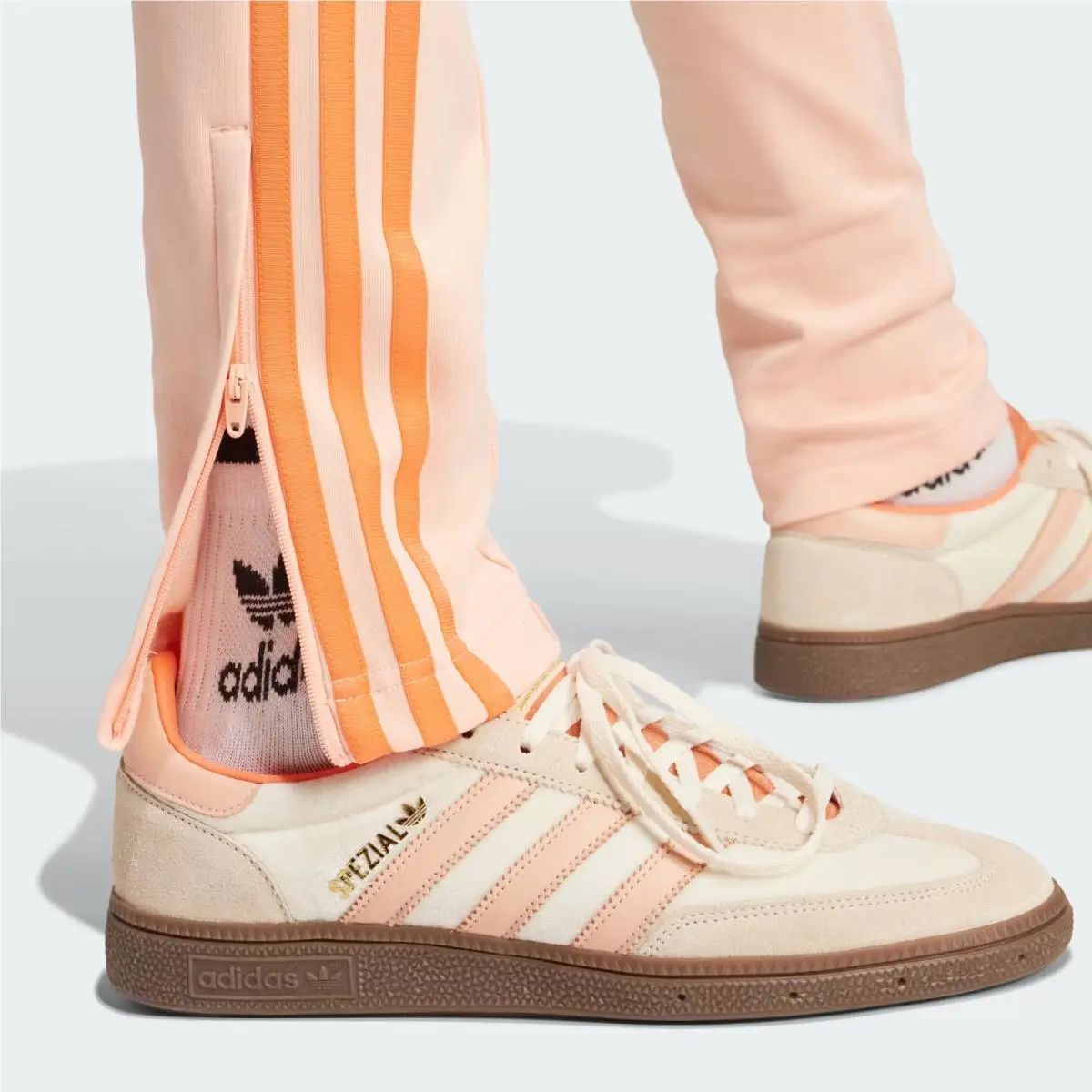 Adidas clothing - JD0829 - JD0829 - Glow Pink 10