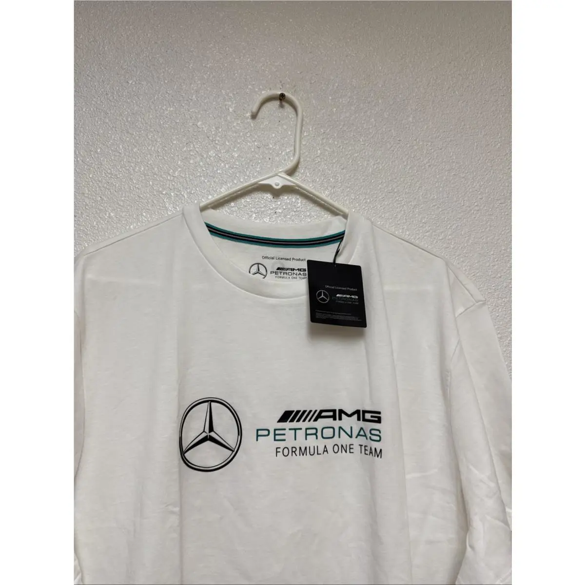 Puma clothing - White (UPC: 0195101781276) 1