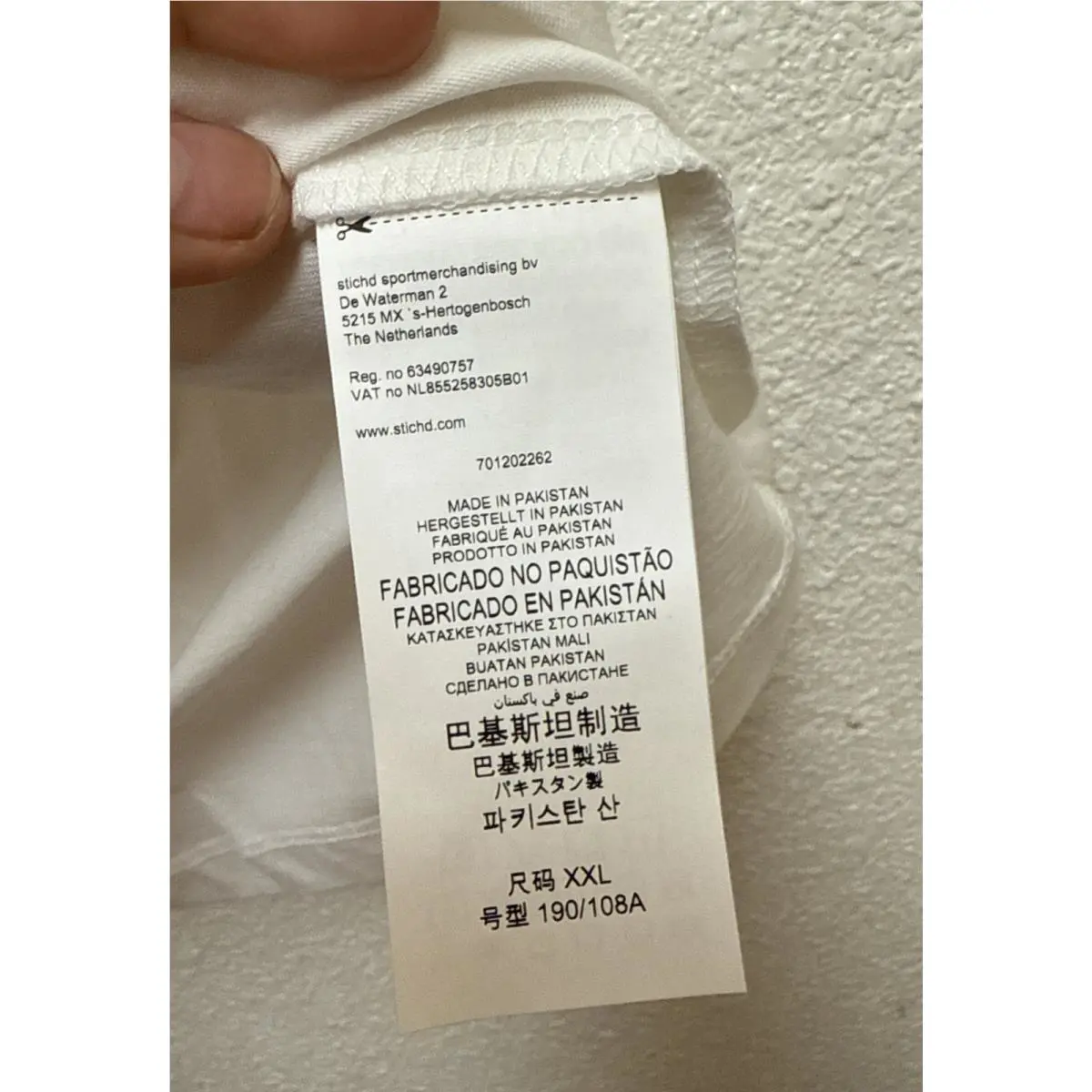 Puma clothing - White (UPC: 0195101781276) 4