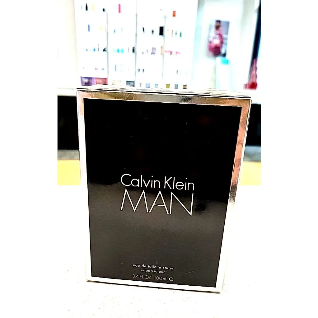 Man Calvin Klein 3.4 oz Eau de Toilette Spray Box