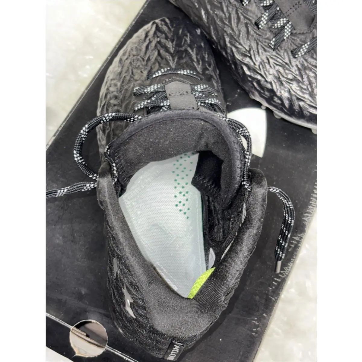Under Armour shoes - Under Armour Spotlight 4 MC - 3027311-001 - Black 4