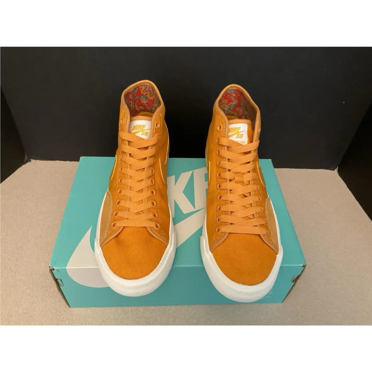 Nike shoes - Nike Blazer - Blazer - Light Curry 0