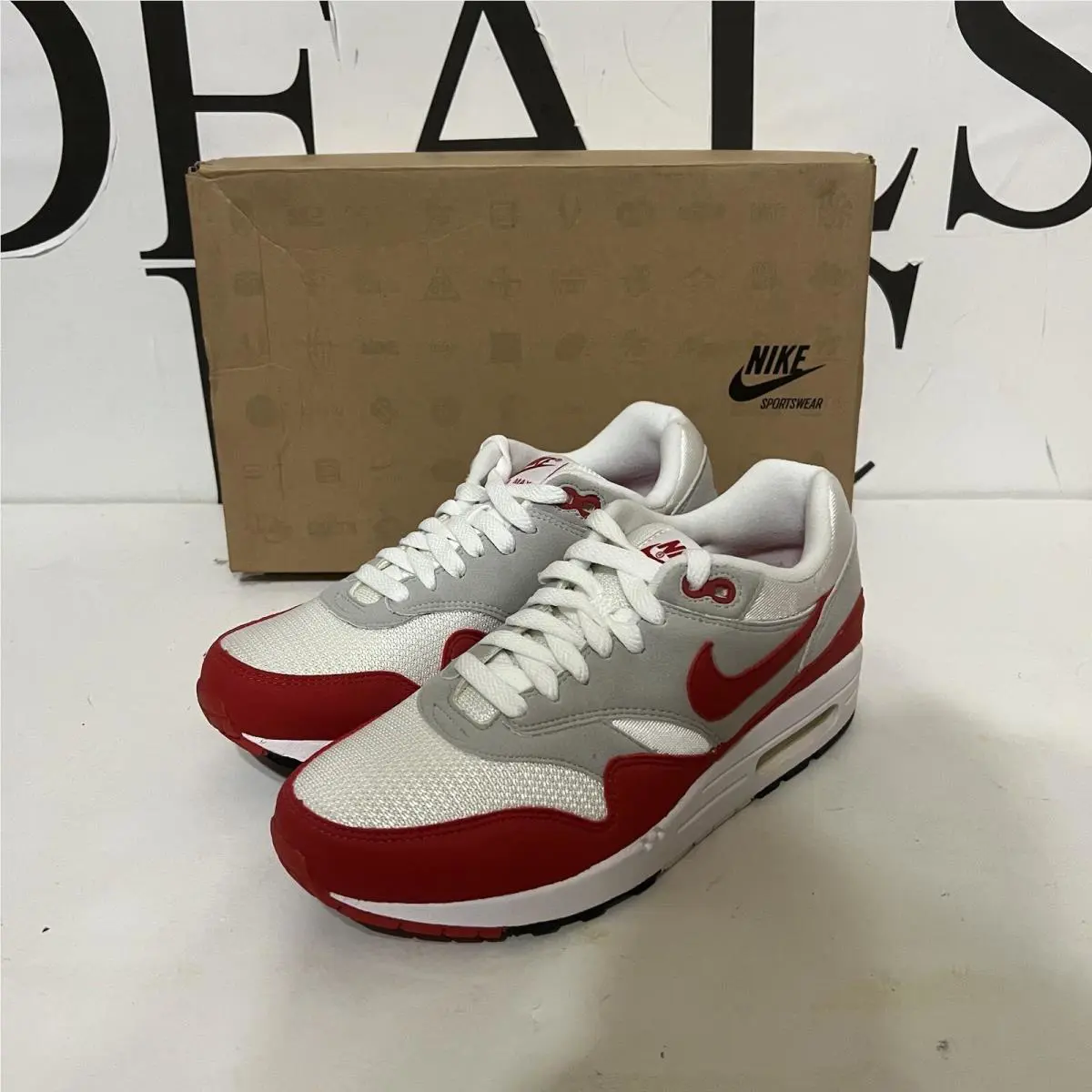 Air Max 1 Nike Air Max 1 QS Sport Red 2009 378830-161 - Size 7