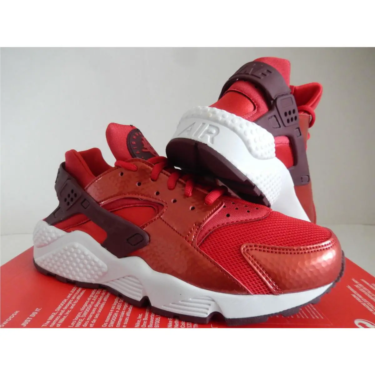 Nike shoes - Nike Air Huarache Run - Air Huarache Run - 634835-605 - Red (UPC: 826216553228) 0