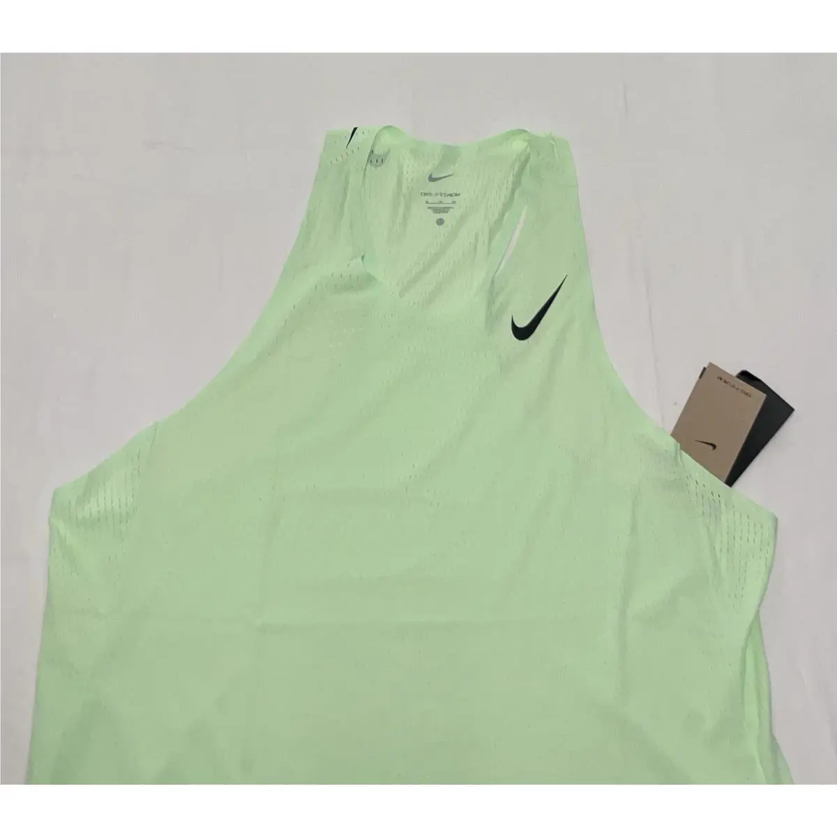 Nike clothing - Dri-FIT ADV AeroSwift - ADV AeroSwift - Vapor Green 3