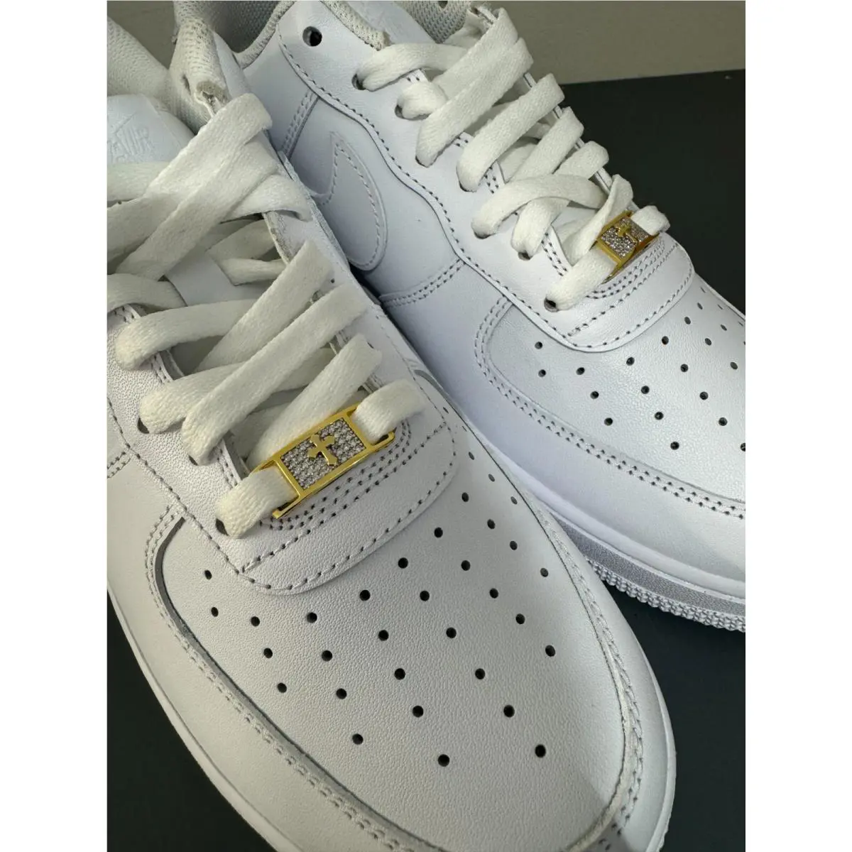 Nike shoes - Gold 1
