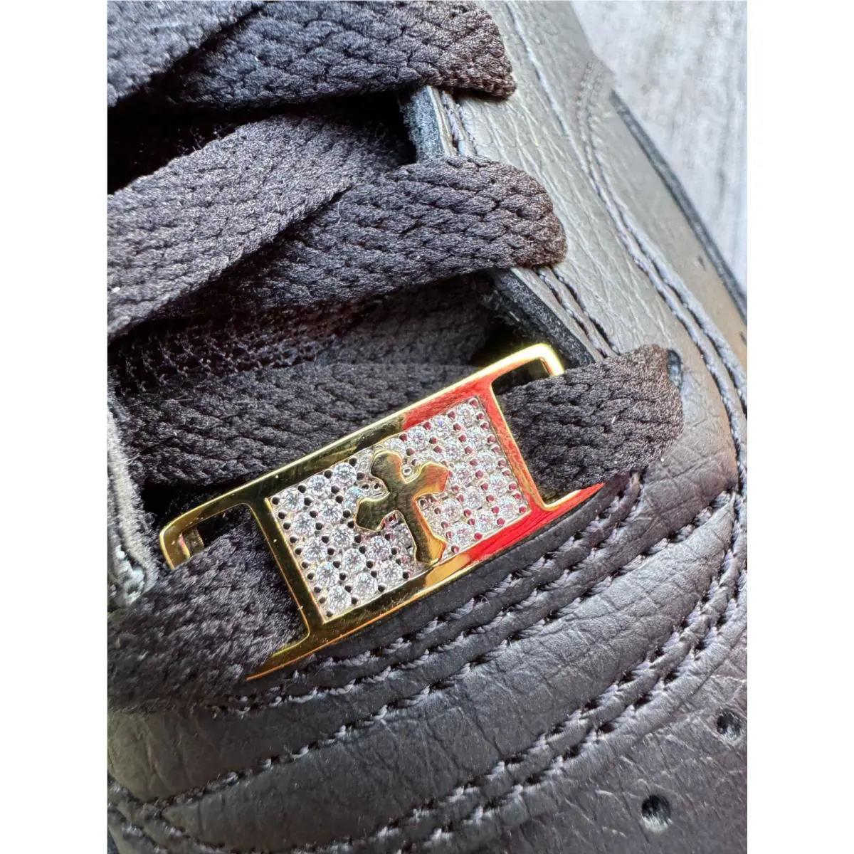 Nike shoes - Gold 2