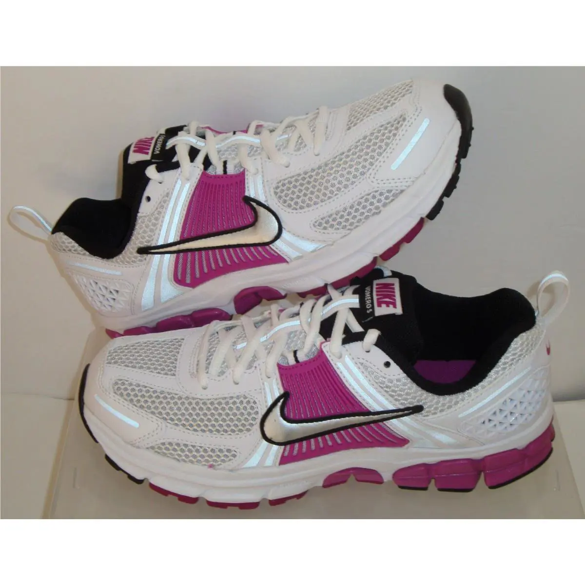 Nike shoes - Nike Zoom Vomero 5 GS - Multicolor (UPC: 00197601021746) 4