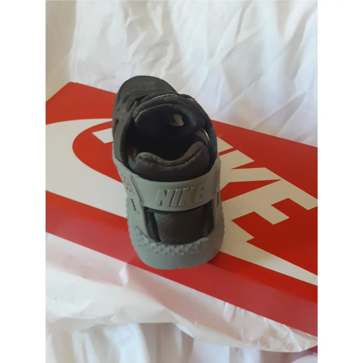 Nike shoes - Nike Huarache Run - Huarache Run - Gray 4
