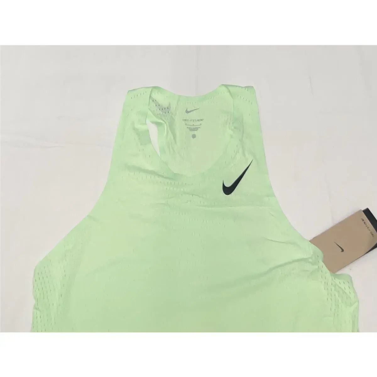 Nike clothing - Dri-FIT ADV AeroSwift - ADV AeroSwift - Vapor Green 3