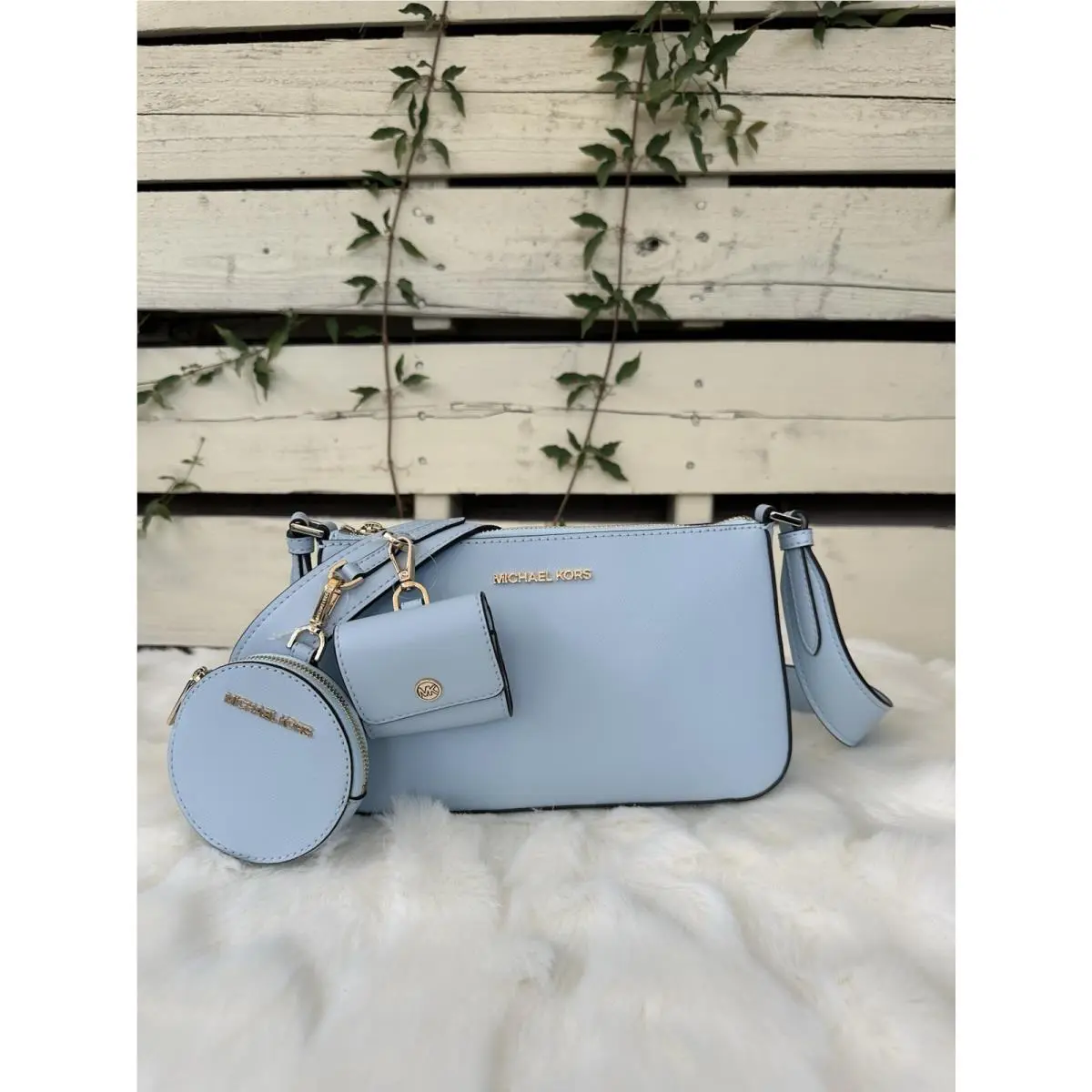Michael Kors Jet Set Travel Small Crossbody with Tech Attach Vista Blue