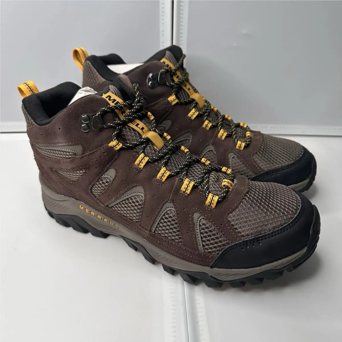 Merrell shoes - Merrell Oakcreek - Oakcreek - J036401W - Brown 1