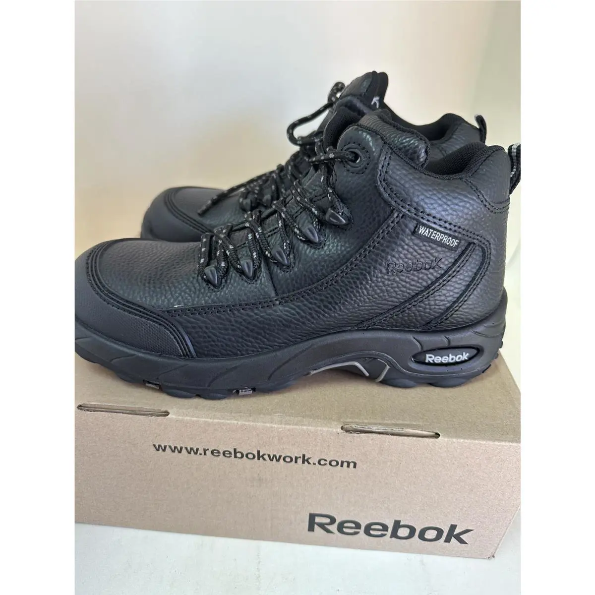 Reebok shoes - REEBOK TIAHAWK - TIAHAWK - Black 1