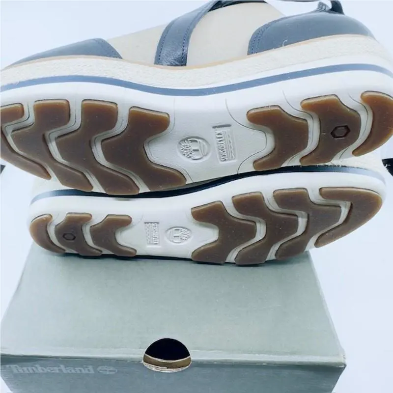 Reebok shoes - White 1