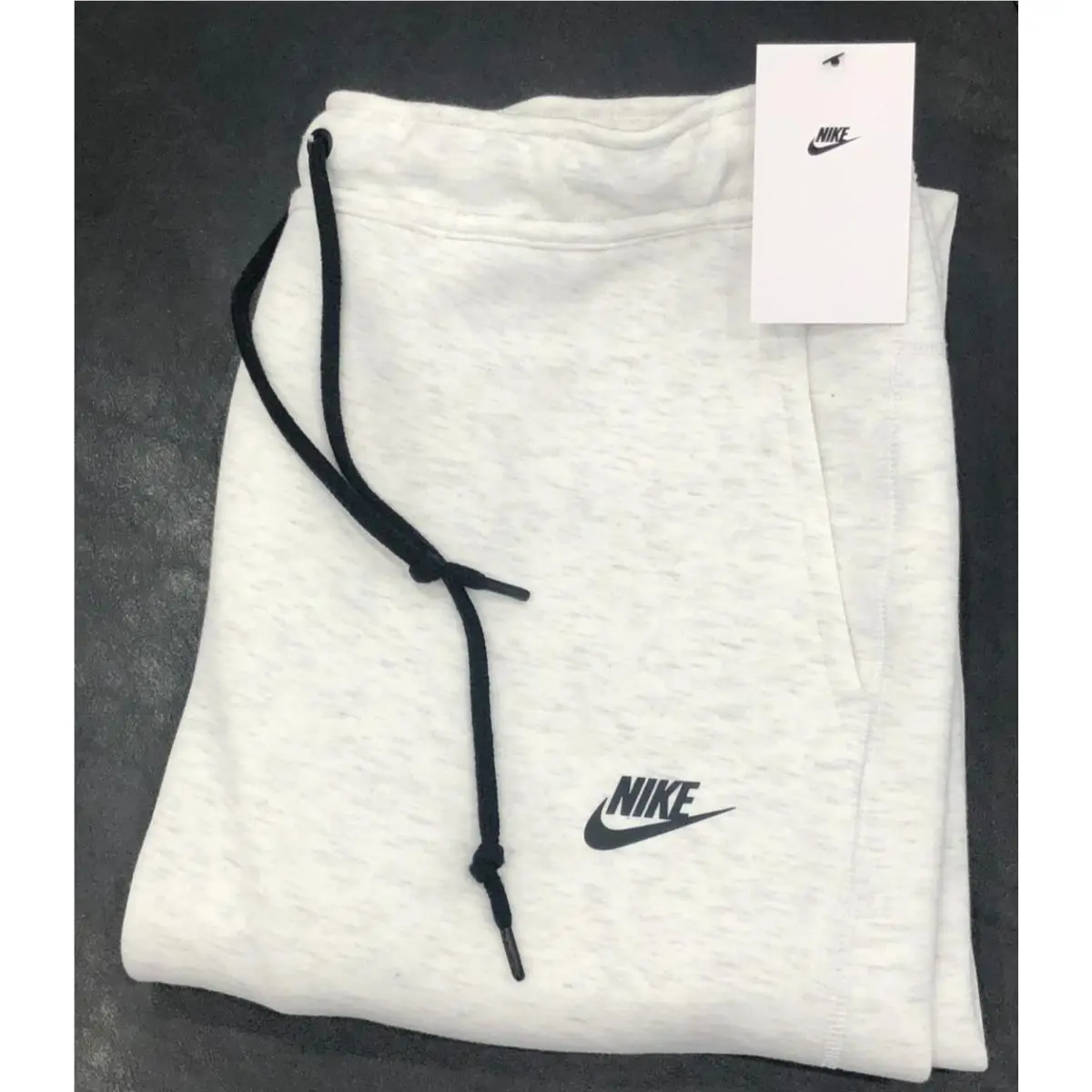 Nike clothing - White 3