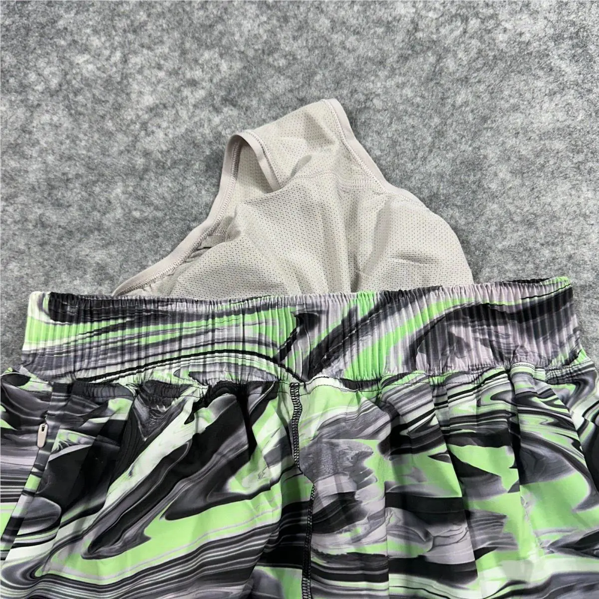 Lululemon clothing - Black 2