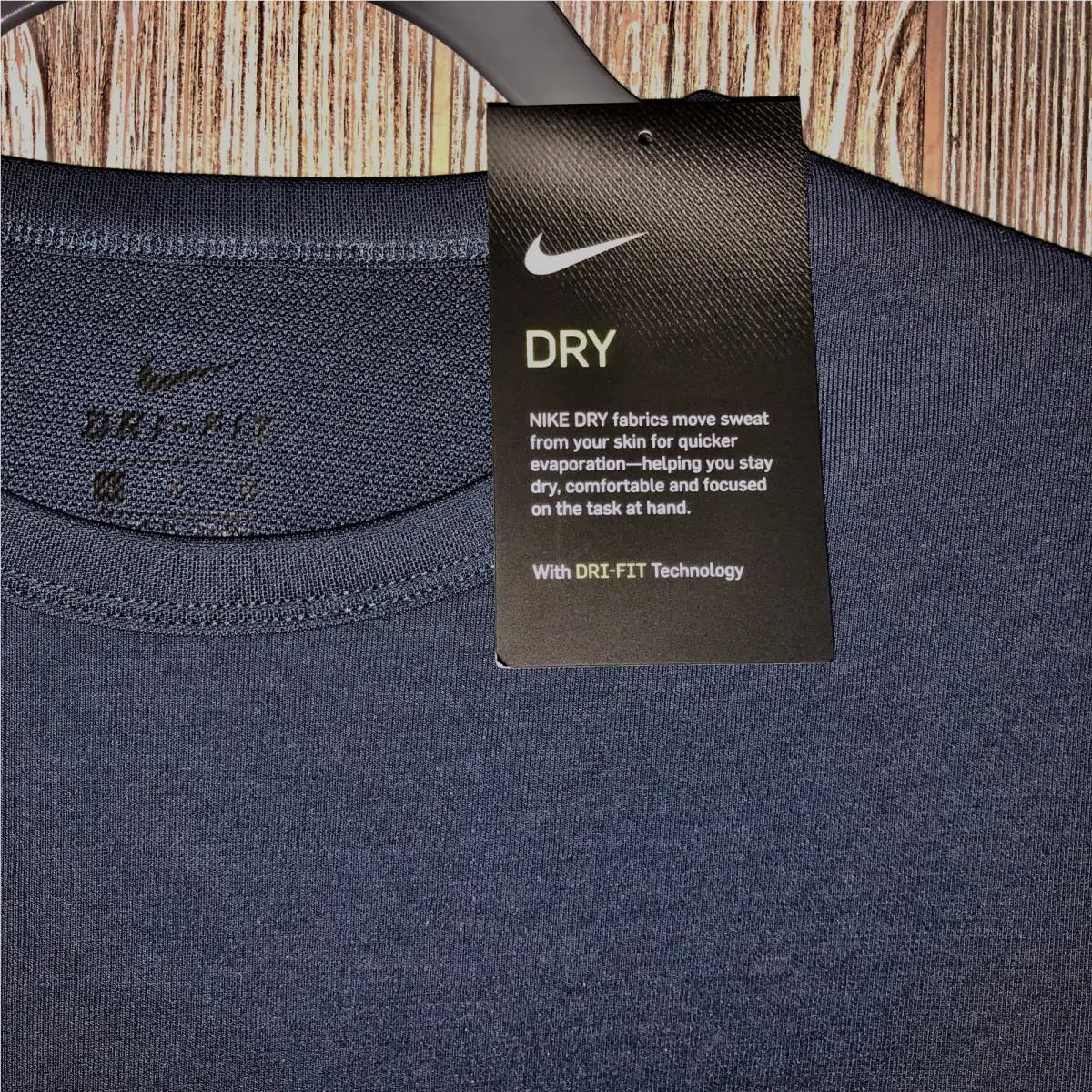 Nike clothing - NIKE Dry Therma Flex S/S Loose Training Top - 860211 - Blue 4