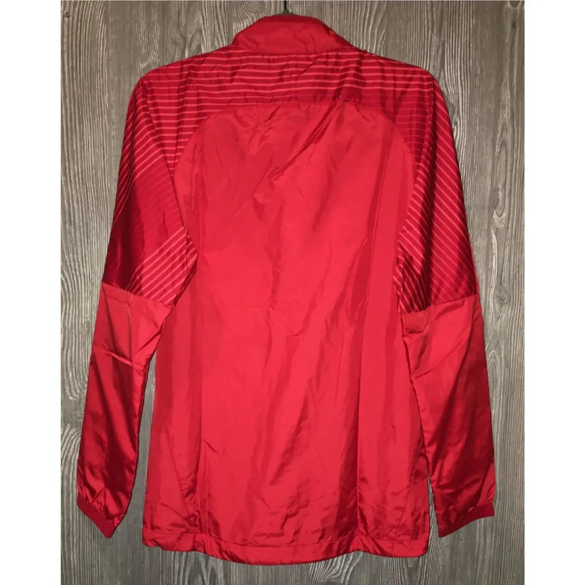 Nike clothing - NIKE Revolution Graphic Woven II Water Resistant F/Z Soccer J - 725911 - Red 5