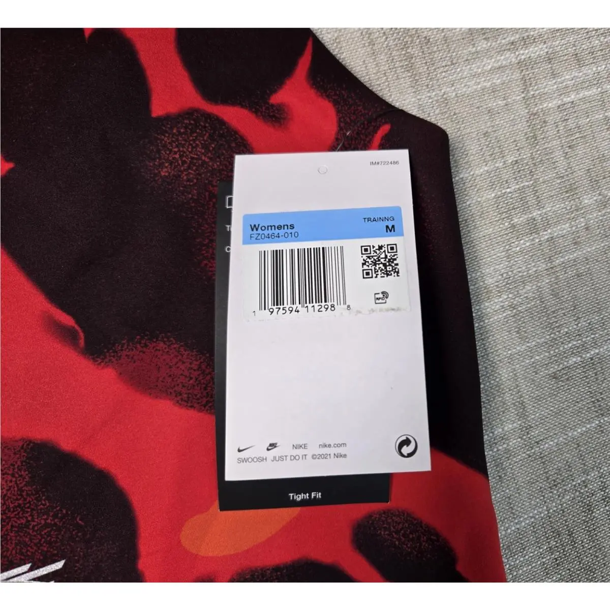 Nike clothing - FZ0464-010 - FZ0464-010 - Red Black Silver 8