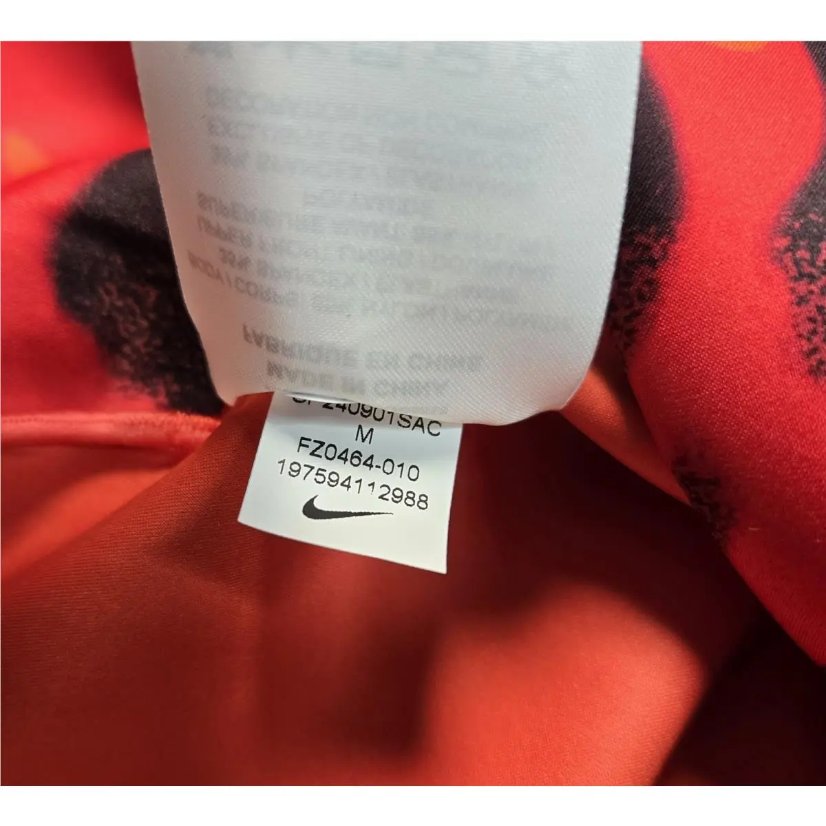 Nike clothing - FZ0464-010 - FZ0464-010 - Red Black Silver 10