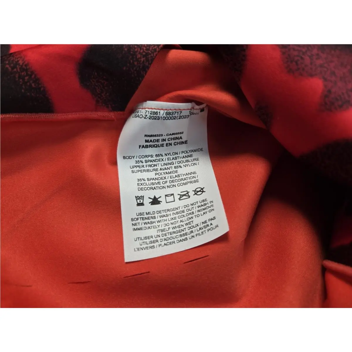 Nike clothing - FZ0464-010 - FZ0464-010 - Red Black Silver 11