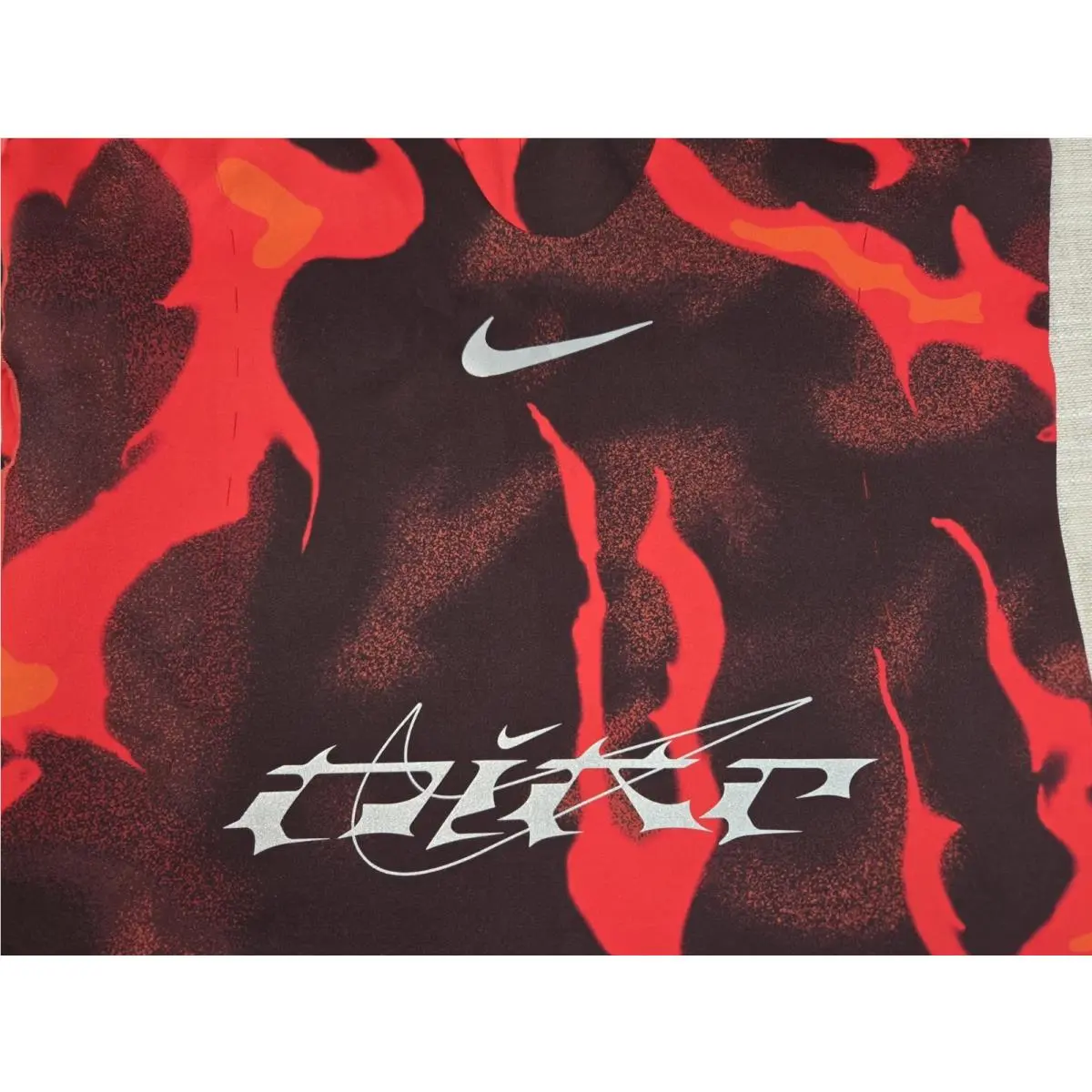 Nike clothing - FZ0464-010 - FZ0464-010 - Red Black Silver 6