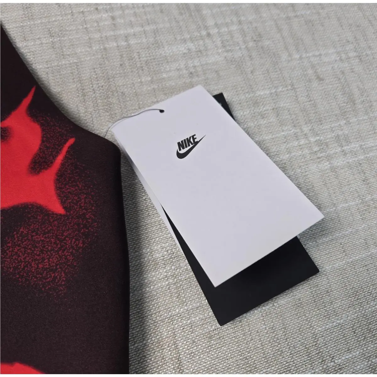 Nike clothing - FZ0464-010 - FZ0464-010 - Red Black Silver 7