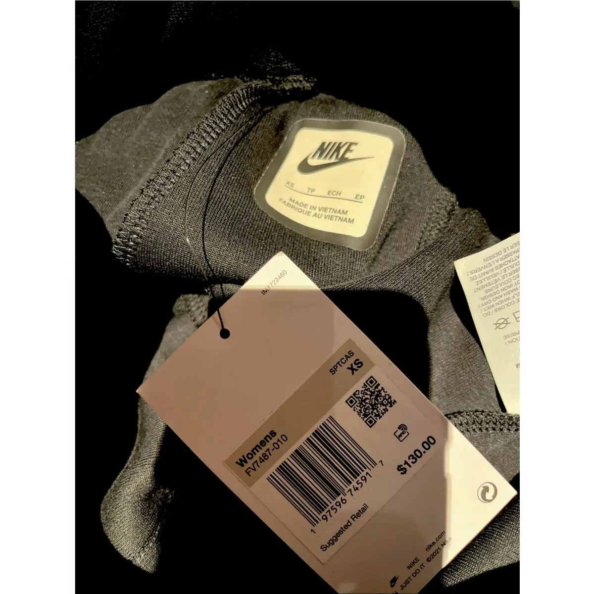 Nike clothing - FN7129-010 - FN7129-010 - Black (UPC: 0197596745917) 6