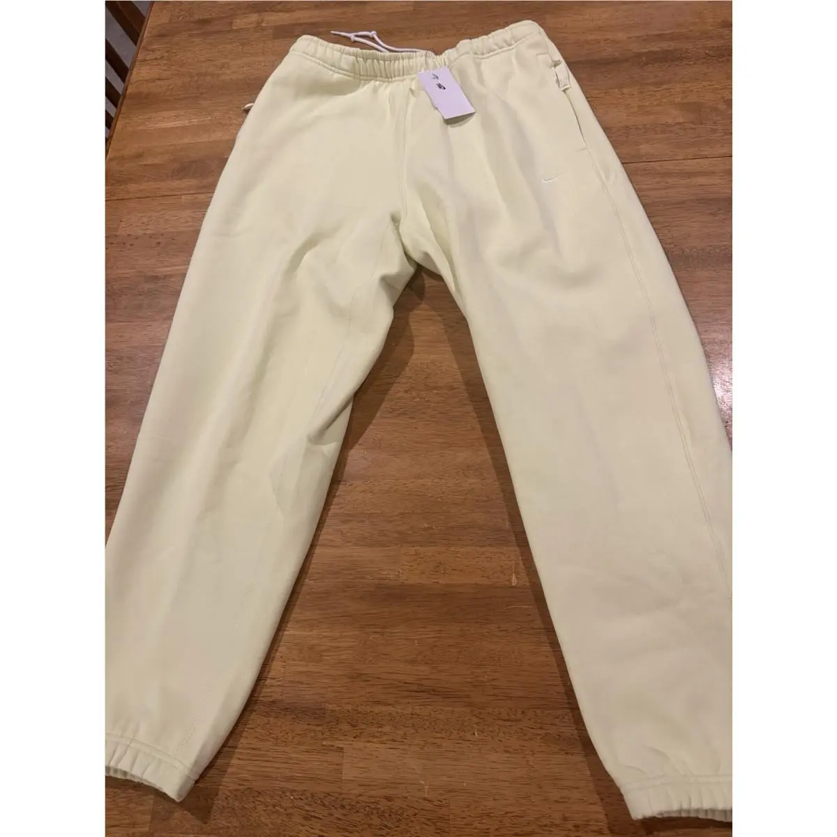 Nike Men’s Essential Jogger Medium DX1364 331 Fleece Pants Light Yellow Tags