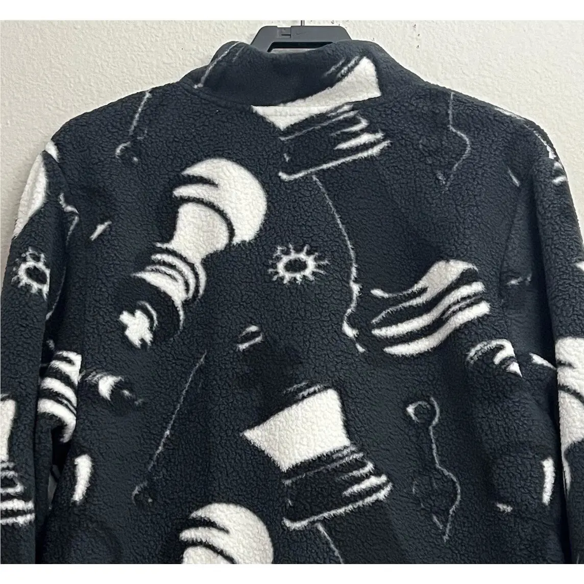Nike clothing - Nike LeBron Print Fleece Jacket - DQ6126-070 - Smoke Grey (UPC: 196152871848) 4