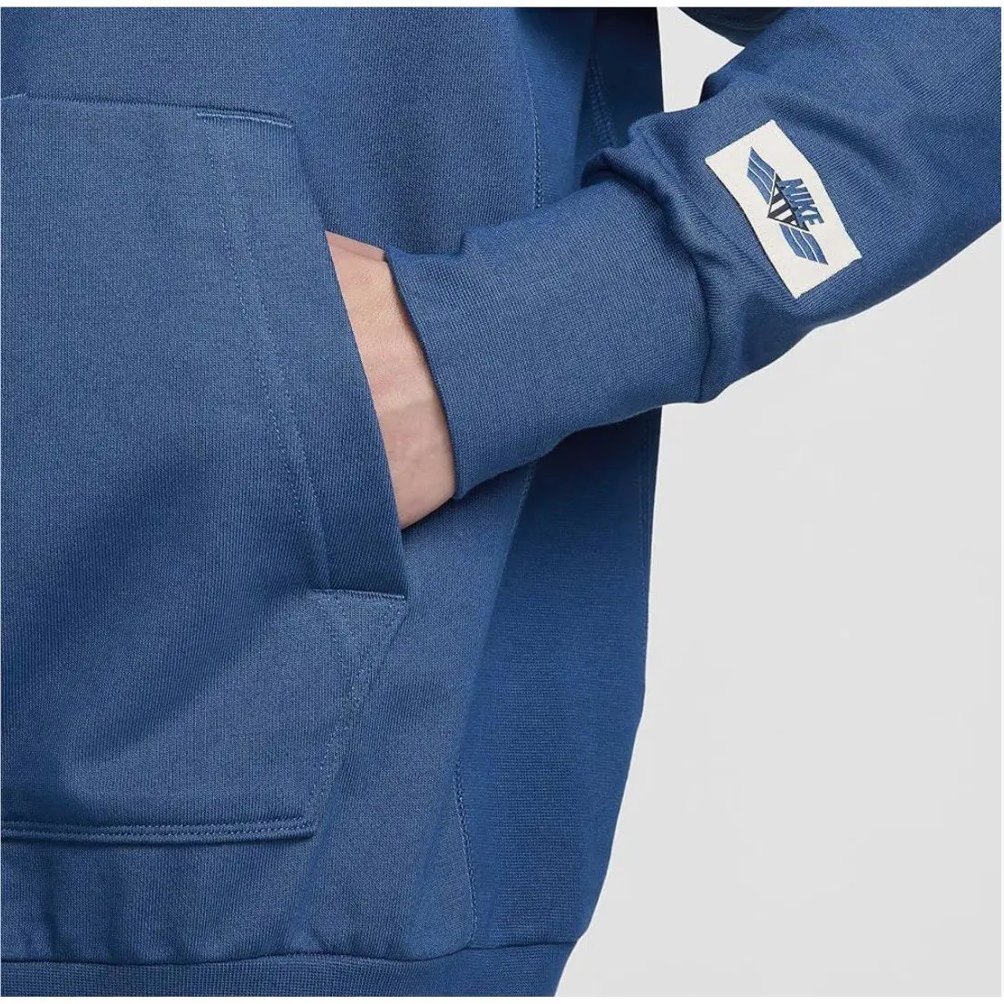 Nike clothing - Blue (UPC: 0197599903468) 1