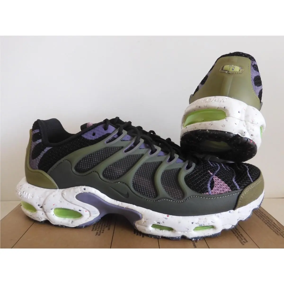 Nike shoes - Nike Air Max Plus - Air Max Plus - DN4590-004 - Black (UPC: 196149379166) 1