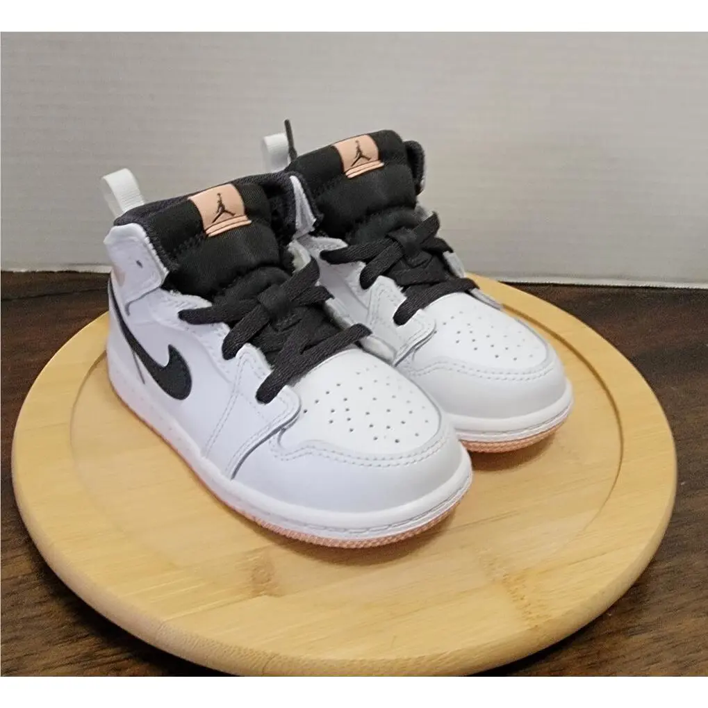 Nike shoes - Jordan 1 - 640735-180 - White 0