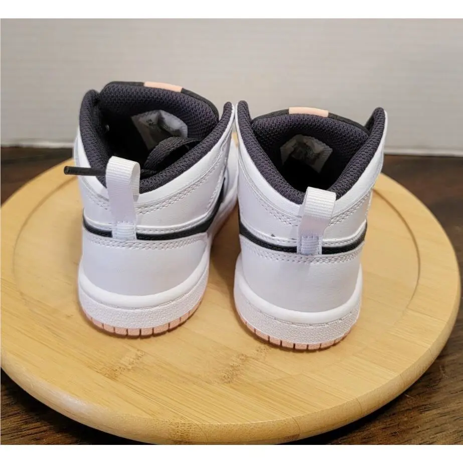Nike shoes - Jordan 1 - 640735-180 - White 3