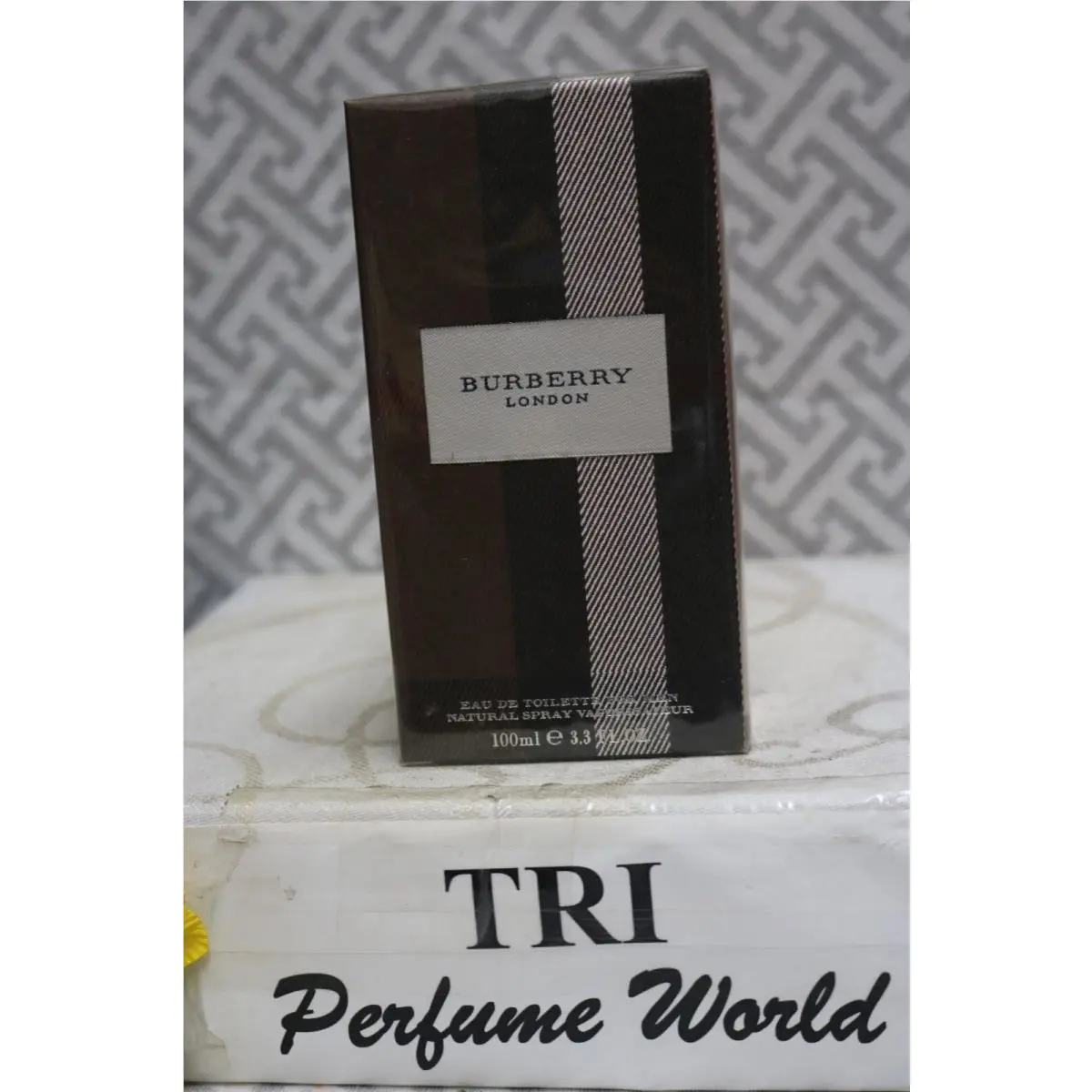 Burberry London Fabric Eau De Toilette Men Spray 3.3 Oz. Version