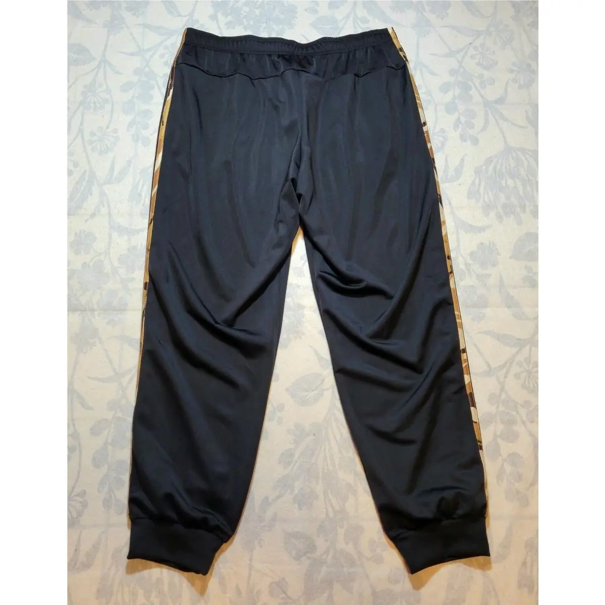 Adidas clothing - Adidas 3 Stripes Tricot - Stripes Tricot - Black/Brown 4
