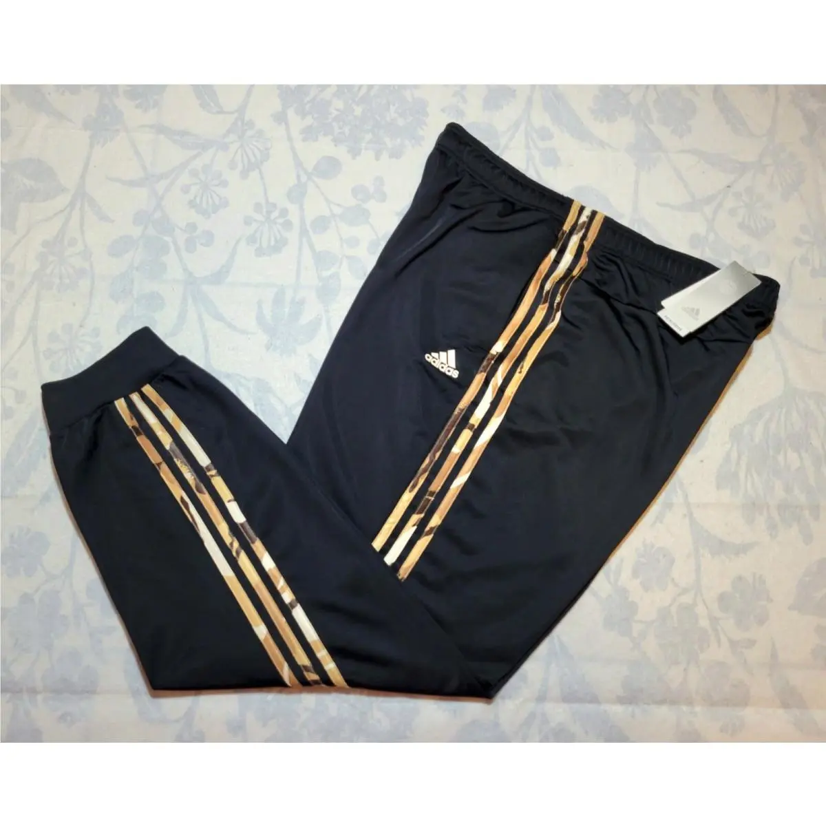 Adidas clothing - Adidas 3 Stripes Tricot - Stripes Tricot - Black/Brown 7