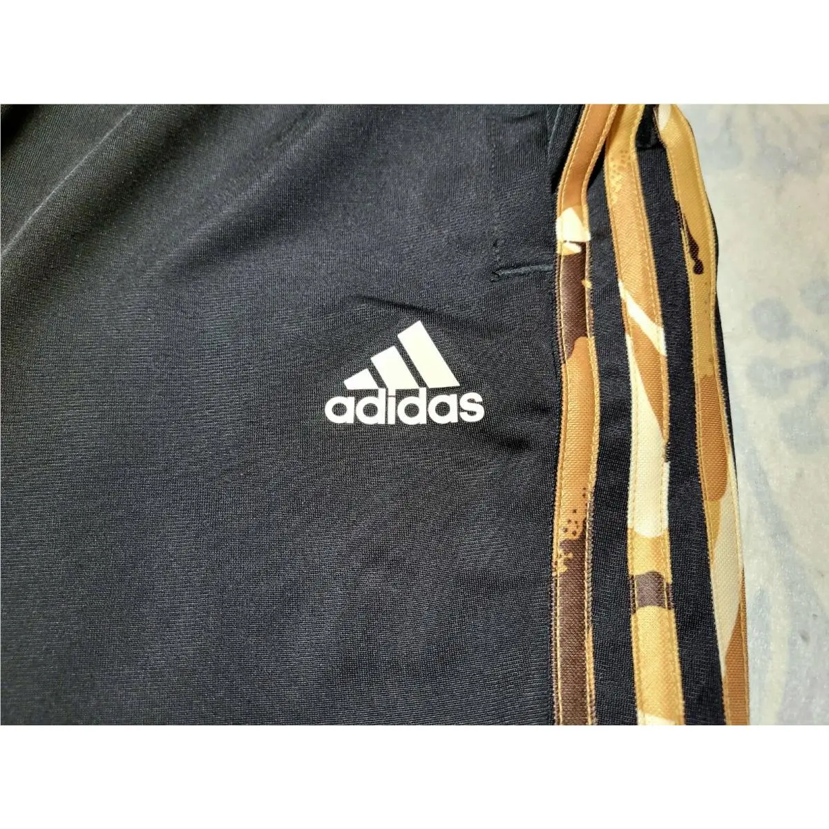 Adidas clothing - Adidas 3 Stripes Tricot - Stripes Tricot - Black/Brown 10
