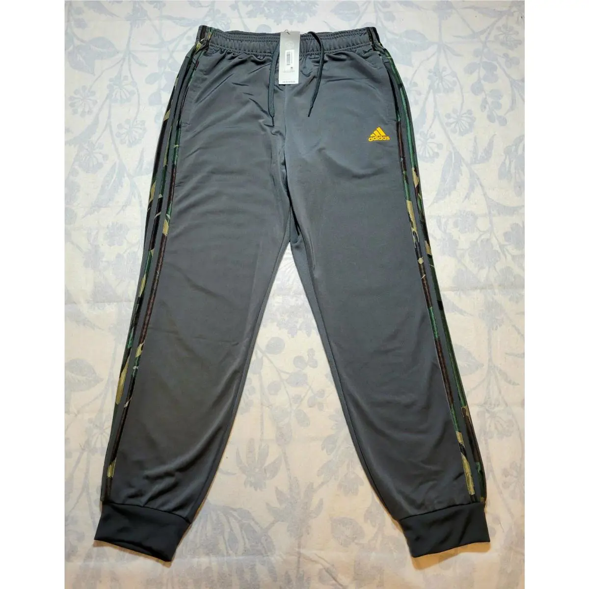 Adidas clothing - Gray/Camo 2