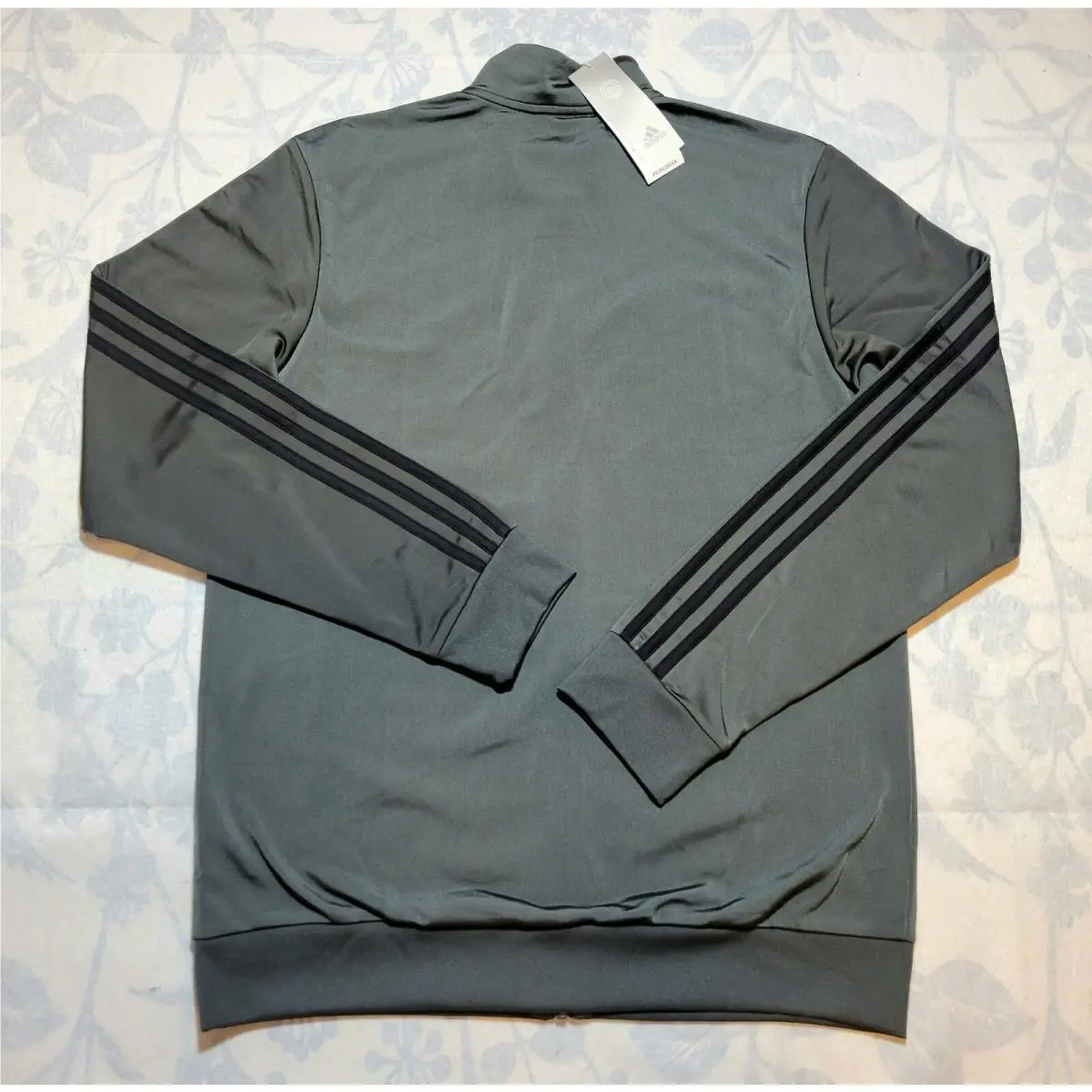 Adidas clothing - Gray/Camo 6