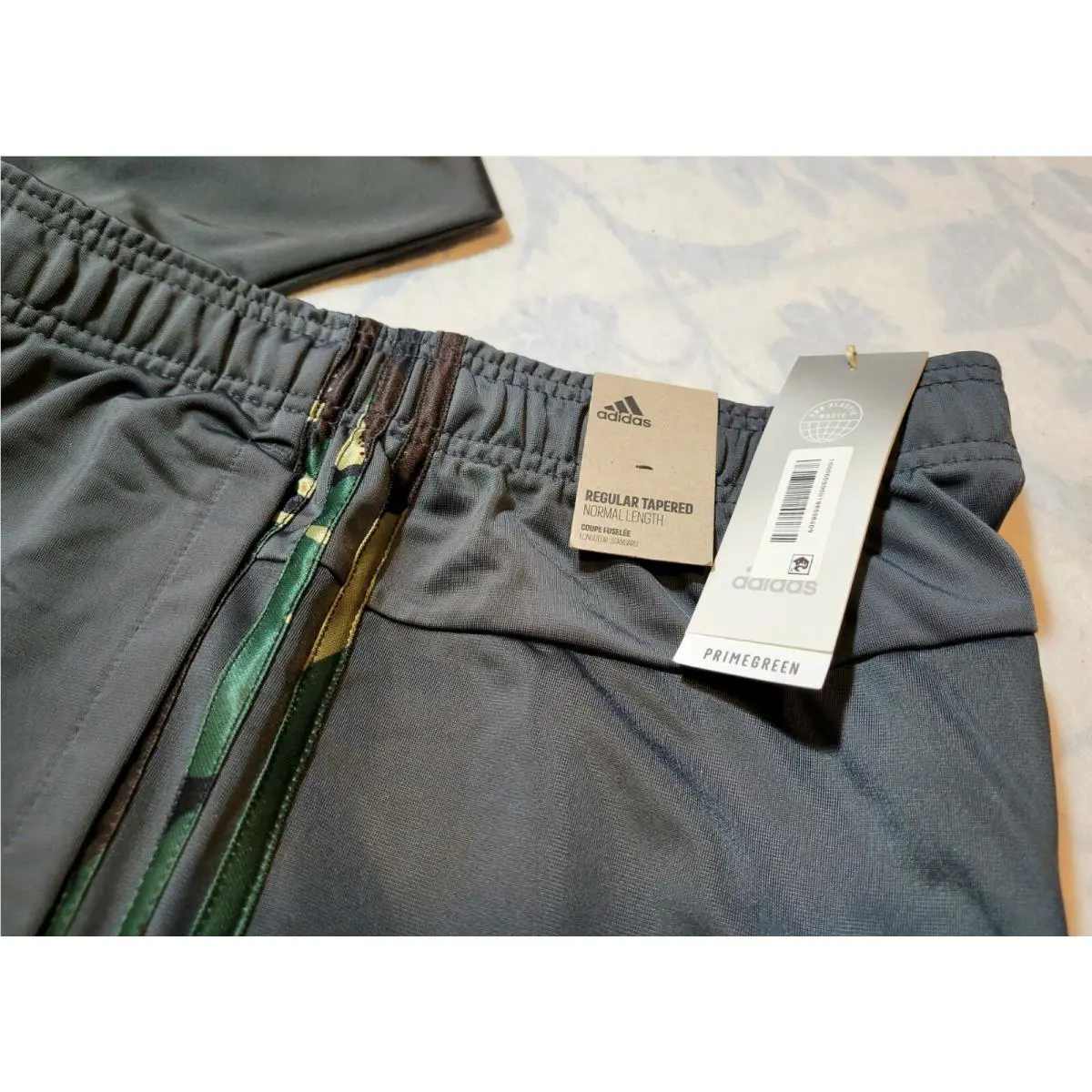 Adidas clothing - Gray/Camo 22