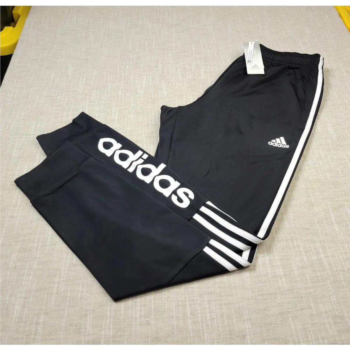 Adidas clothing - Black White 1