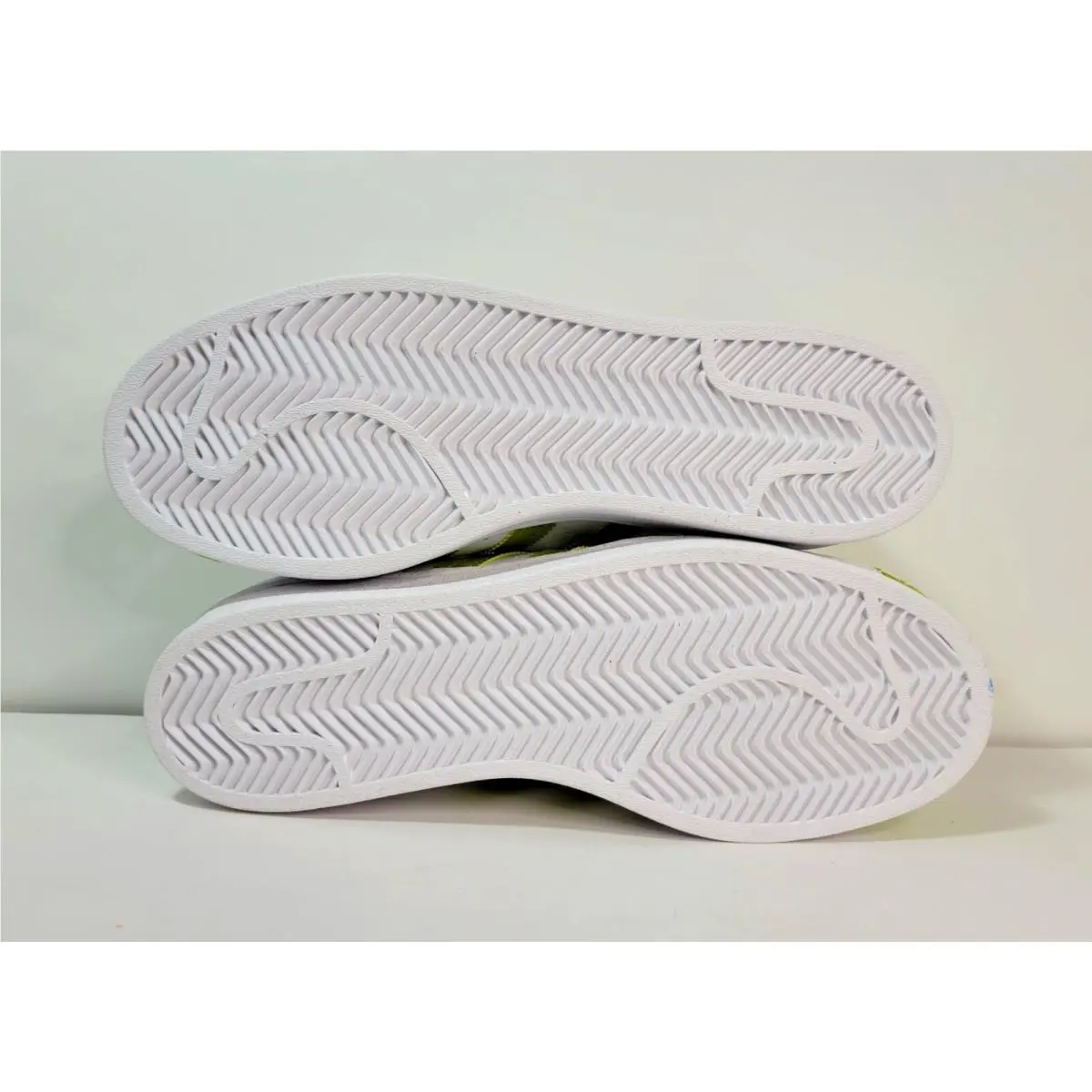 Adidas shoes - ADIDAS Superstar J The Simpsons - GY3321 - White Green 9
